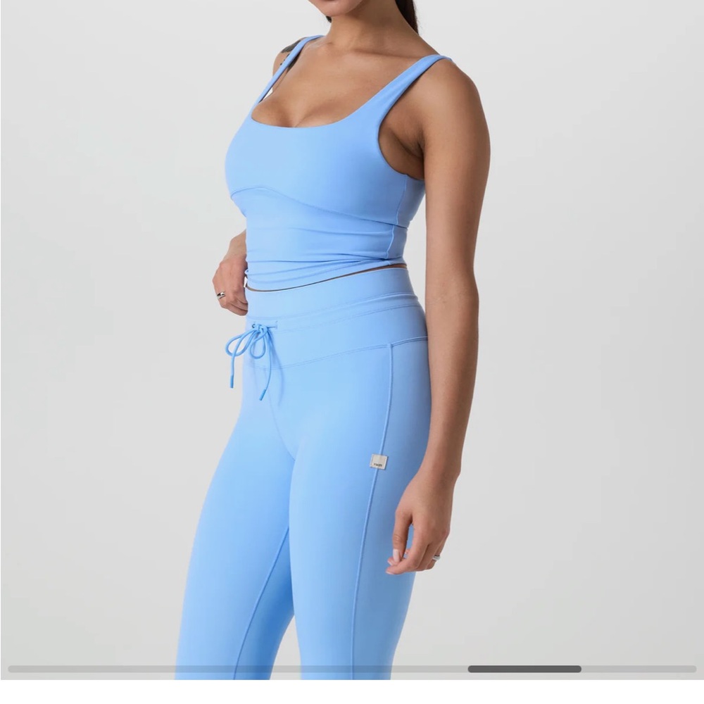 VUORI light blue set size small